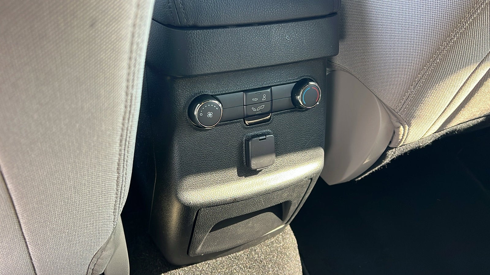 2019 Ford Explorer Base