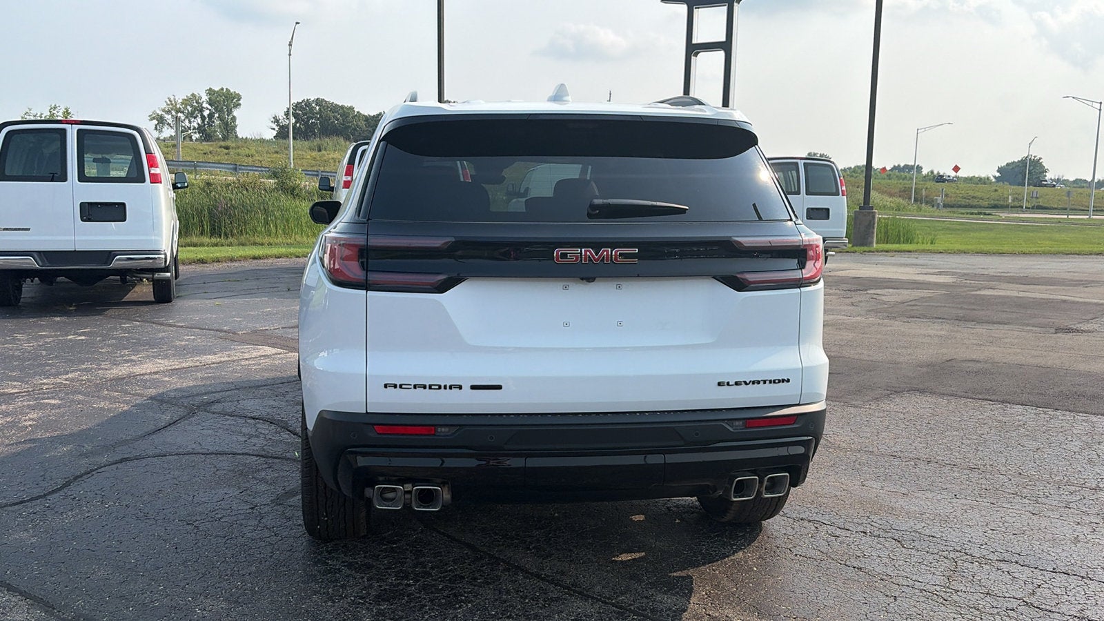 2027 GMC Acadia Elevation