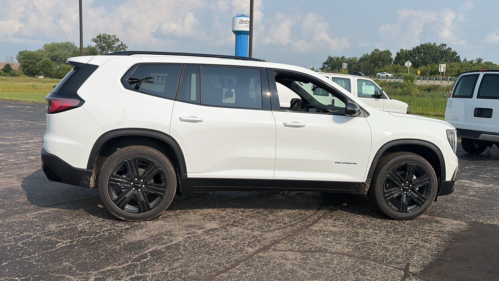 2027 GMC Acadia Elevation