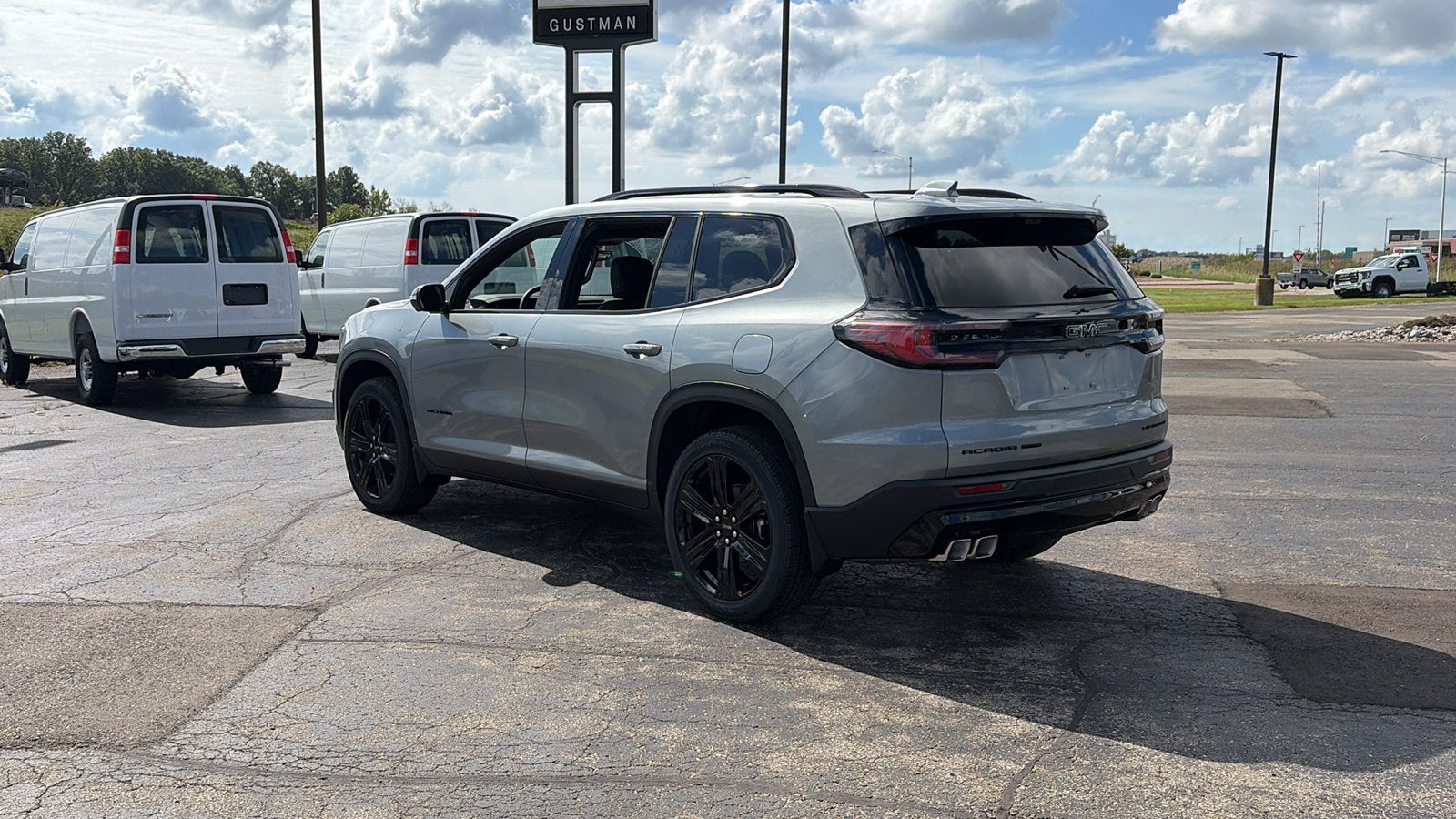 2027 GMC Acadia Elevation