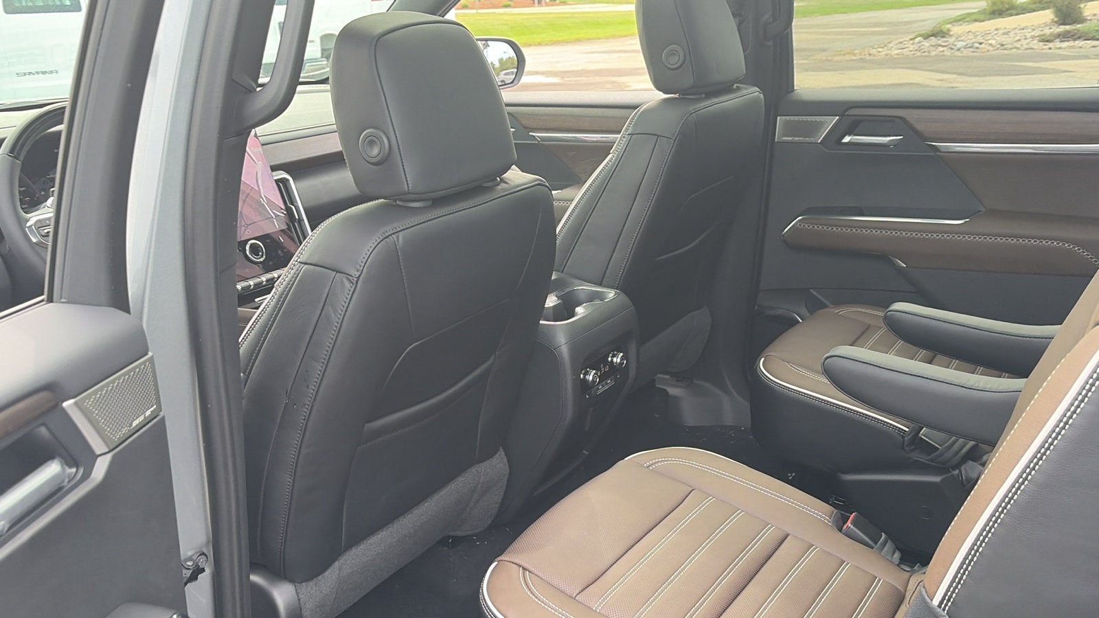 2027 GMC Acadia Denali Ultimate