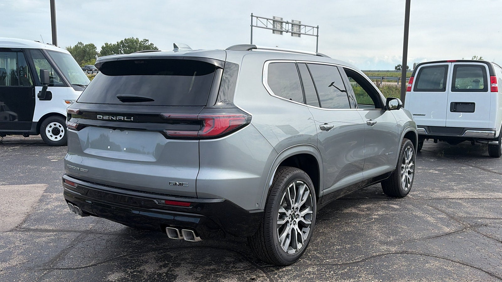 2027 GMC Acadia Denali Ultimate