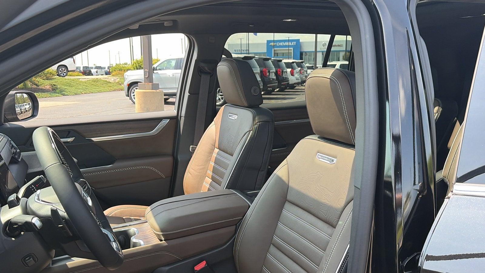 2027 GMC Acadia Denali Ultimate