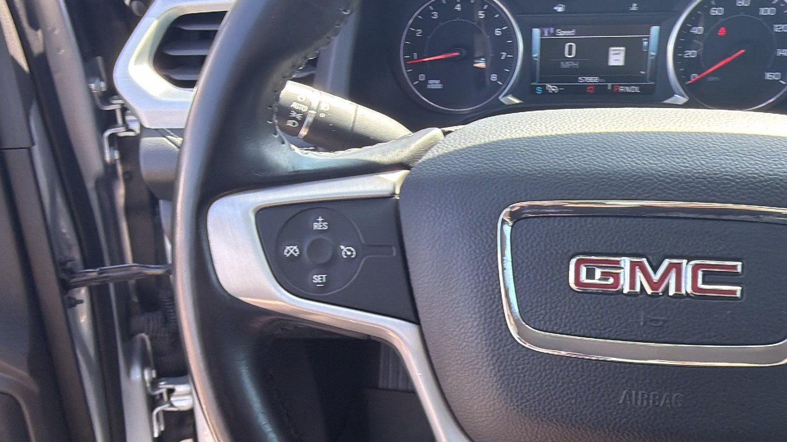 2019 GMC Acadia SLT
