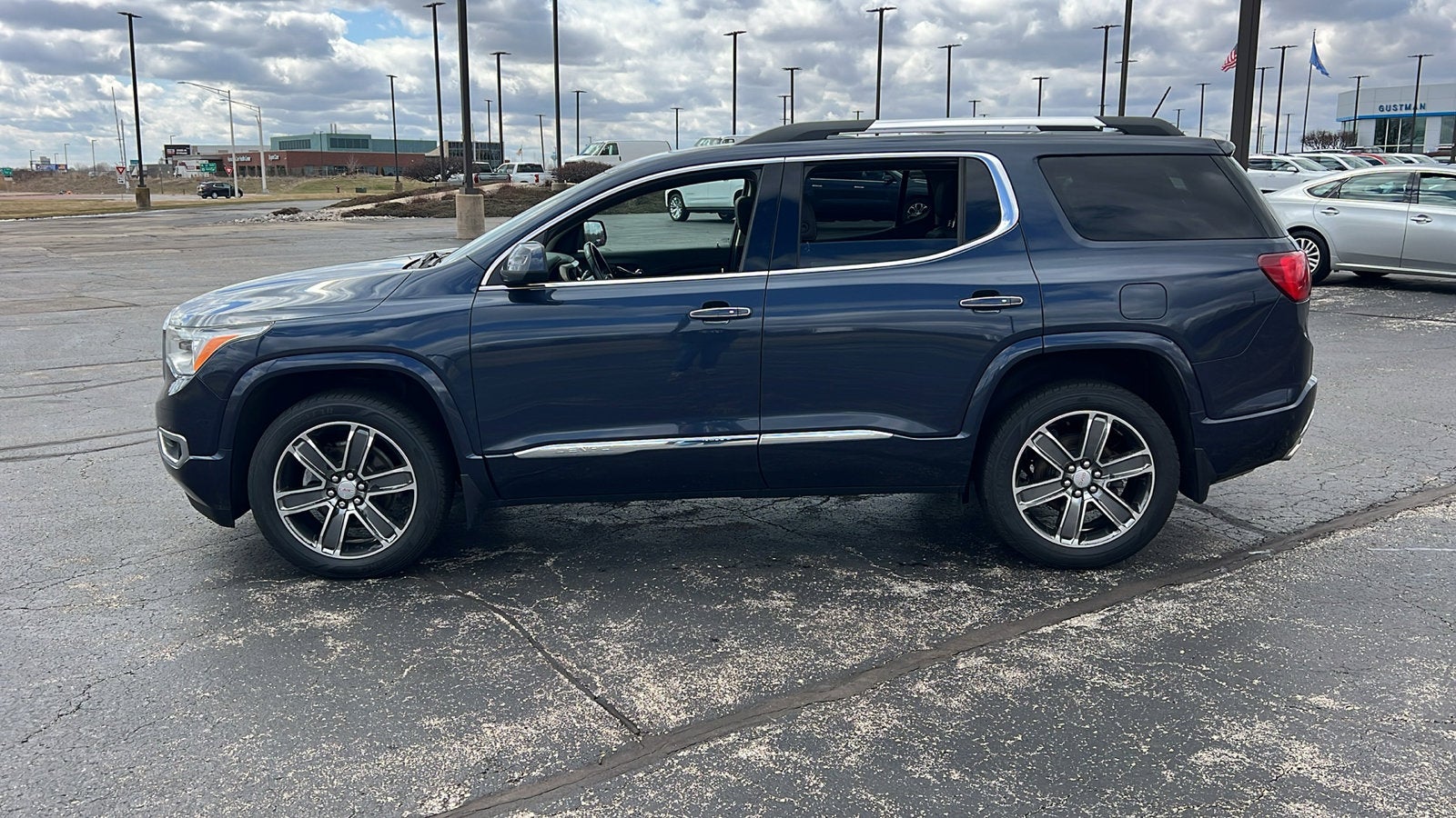2019 GMC Acadia Denali