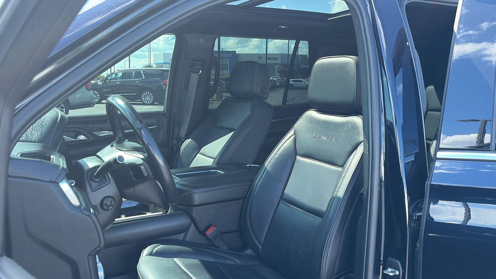 2022 GMC Yukon Denali