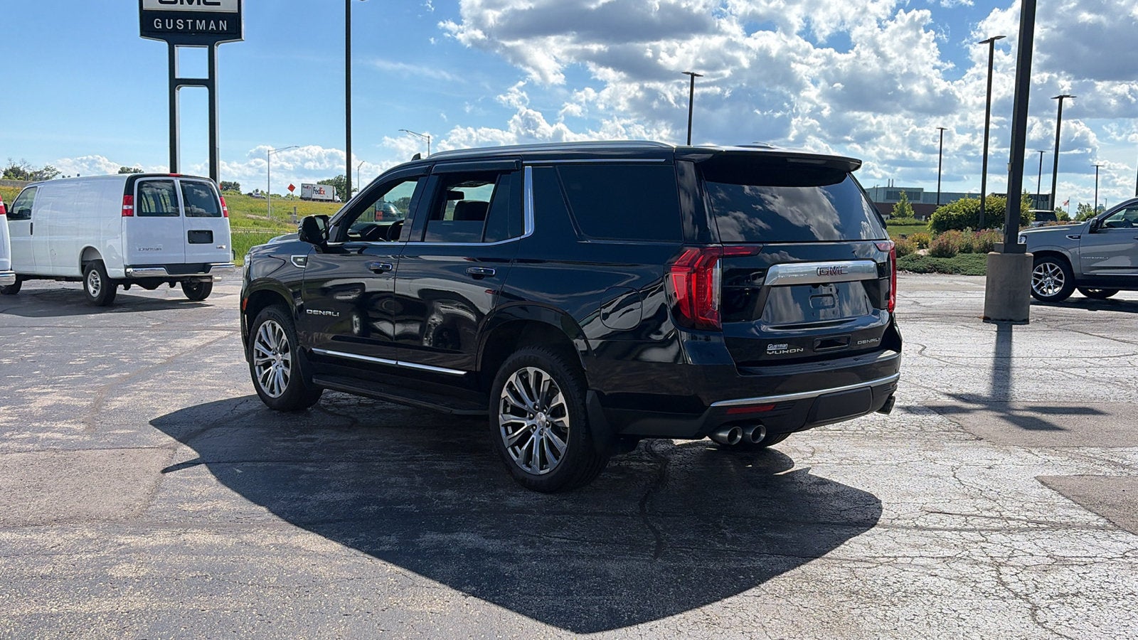 2022 GMC Yukon Denali