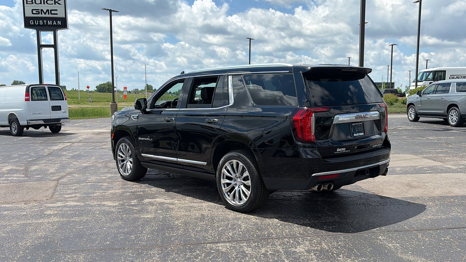 2024 GMC Yukon Denali