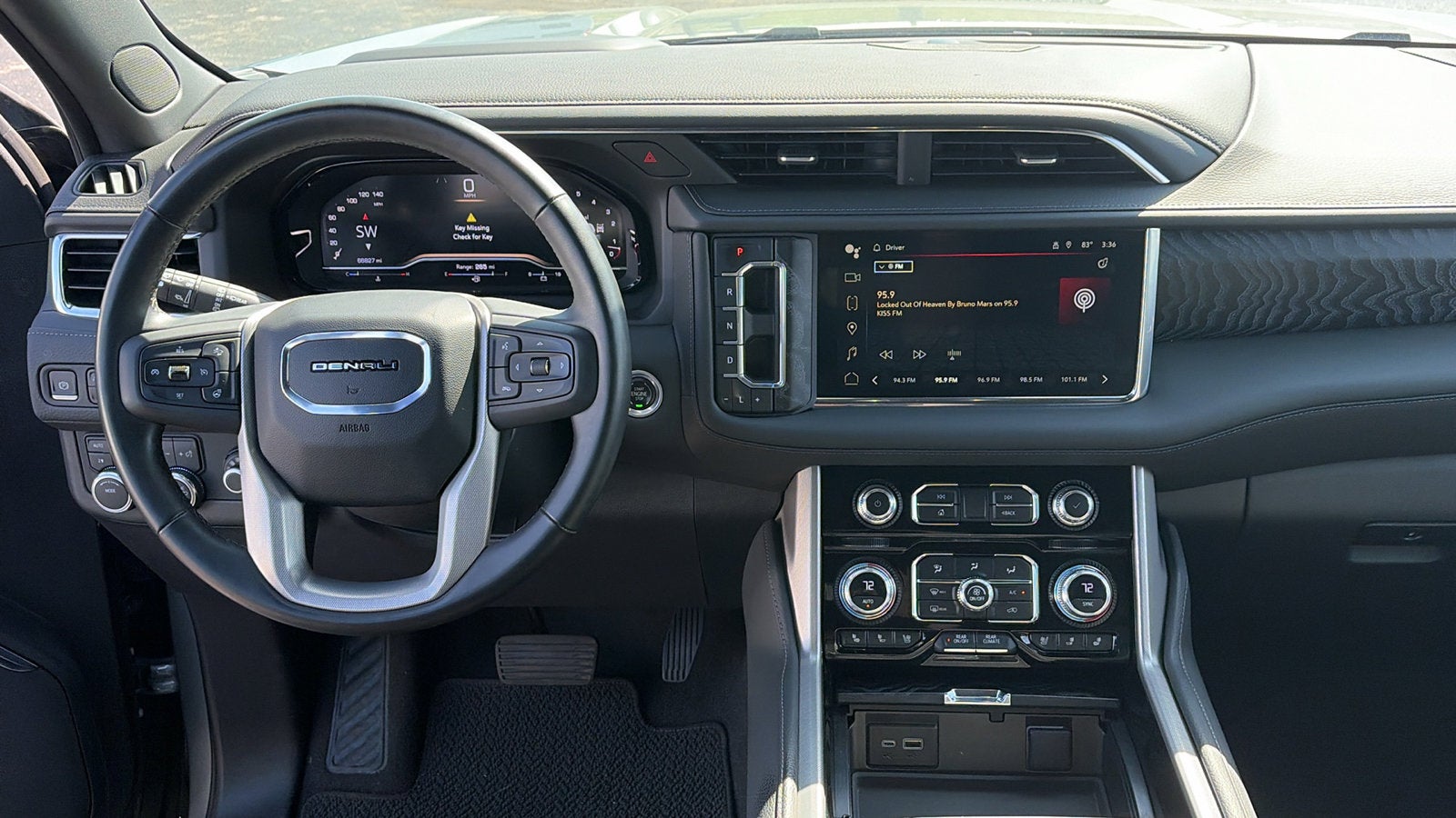 2023 GMC Yukon XL Denali