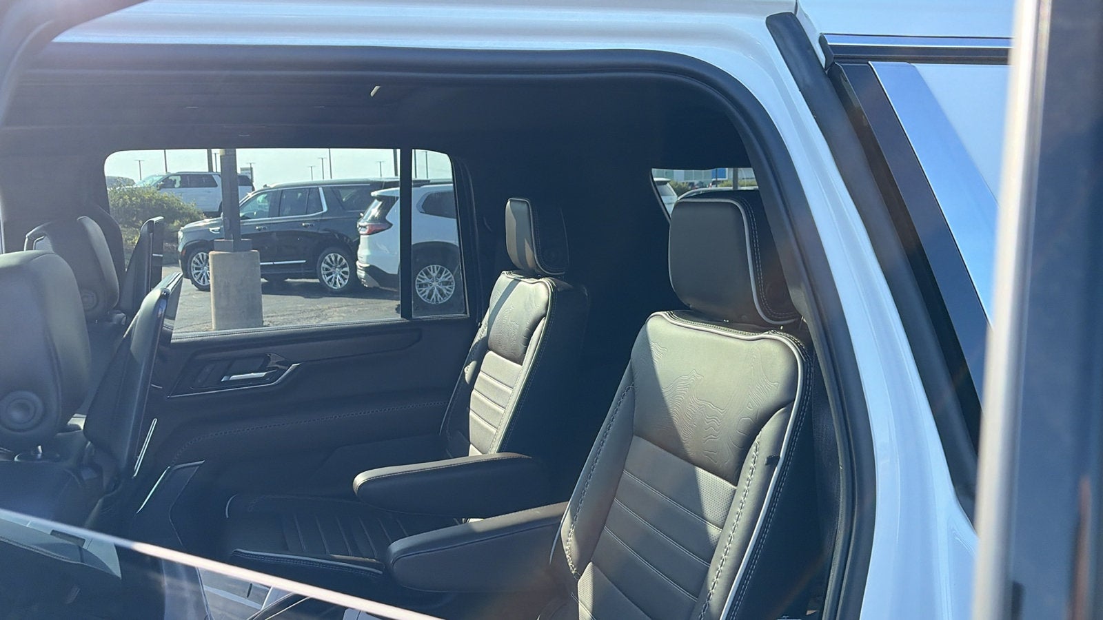 2025 GMC Yukon XL Denali Ultimate