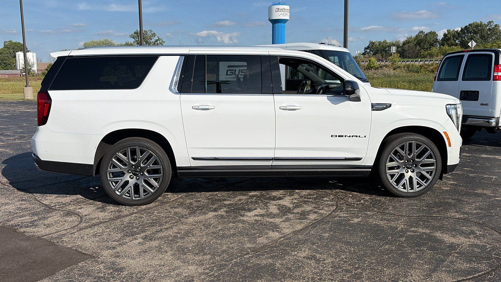 2025 GMC Yukon XL Denali Ultimate