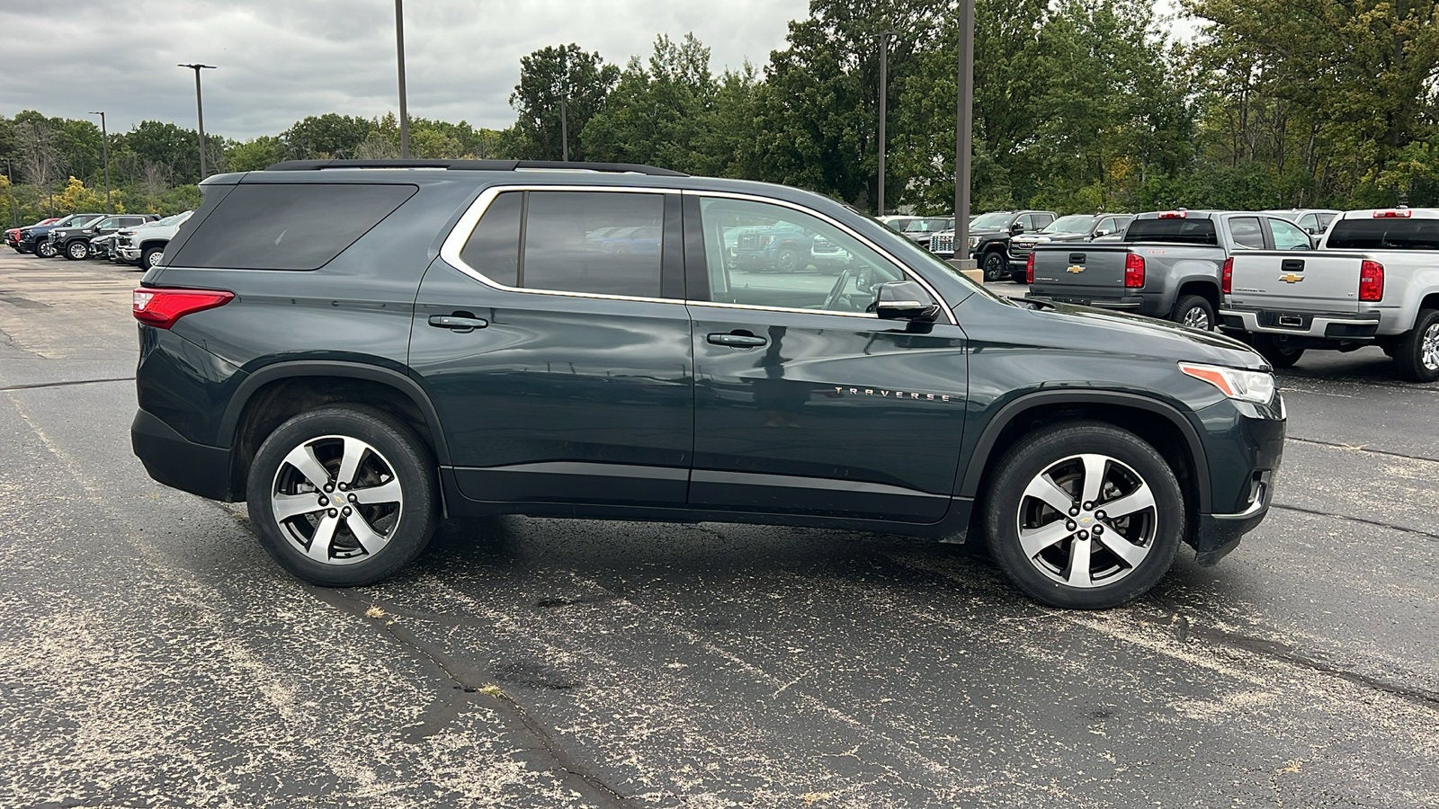 2020 Chevrolet Traverse LT Leather