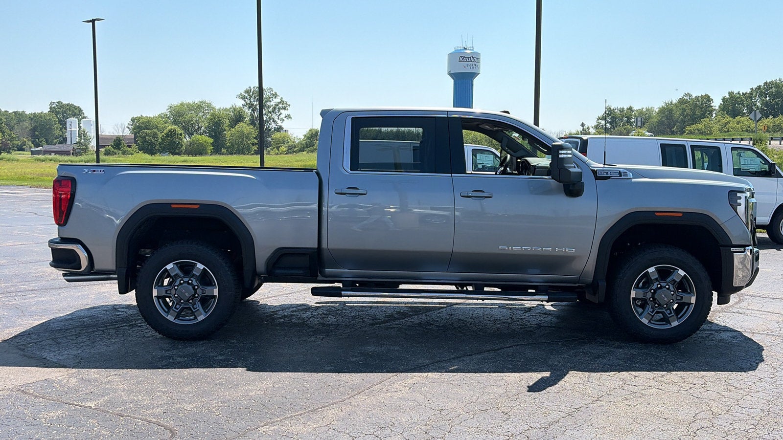 2026 GMC Sierra 2500 HD SLE