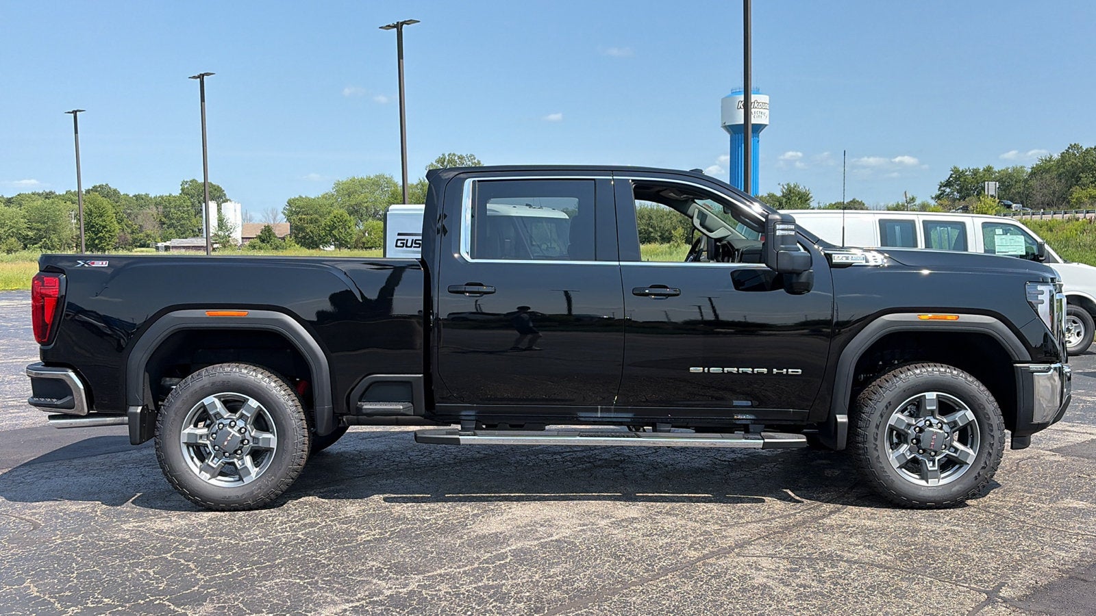2026 GMC Sierra 2500 HD SLE