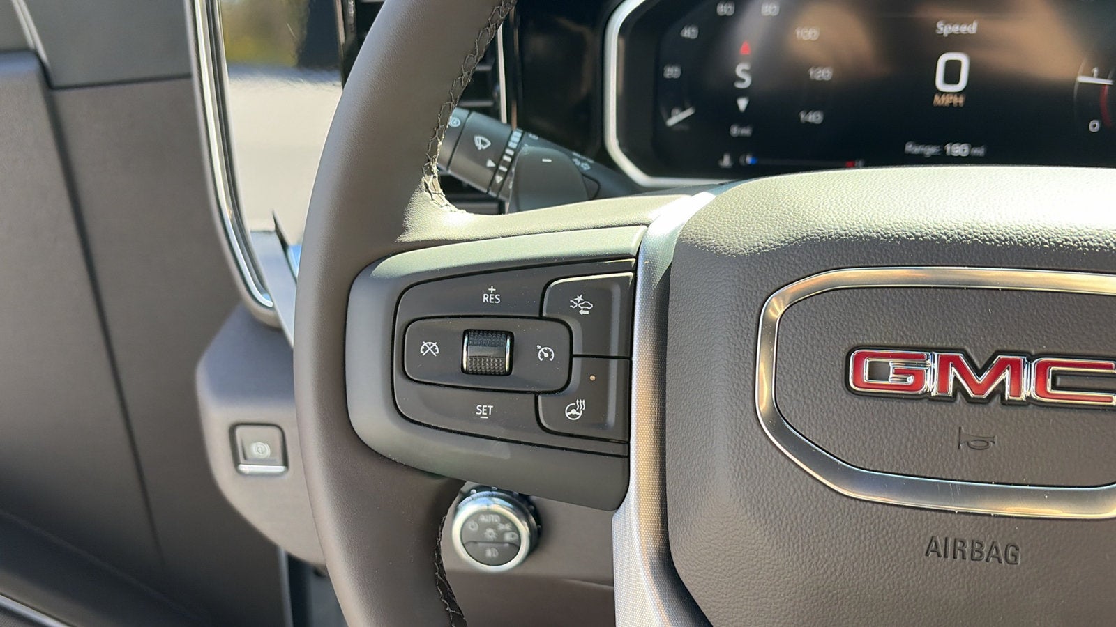 2026 GMC Sierra 1500 SLT - Photo 13