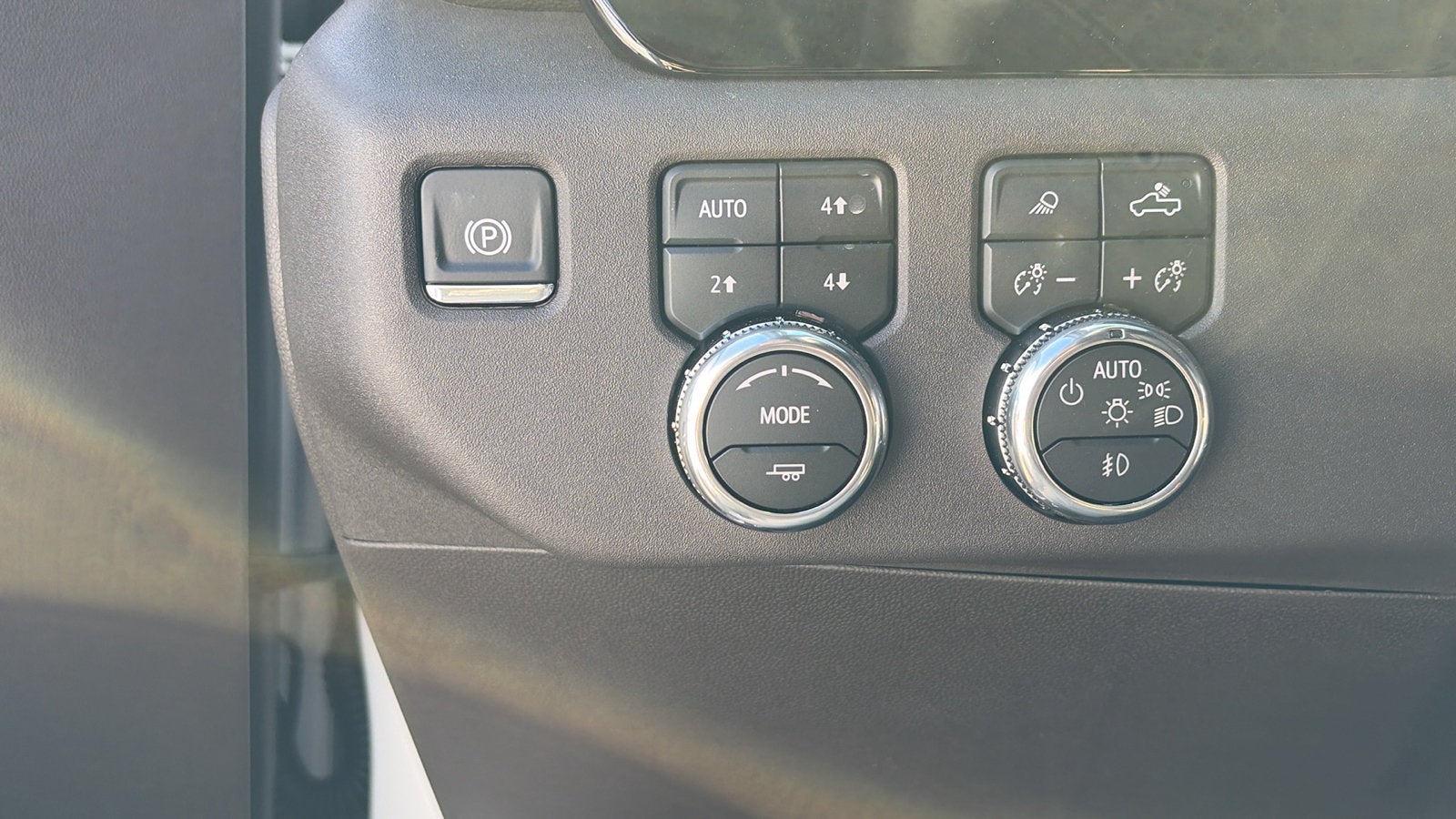 2026 GMC Sierra 1500 SLT - Photo 22