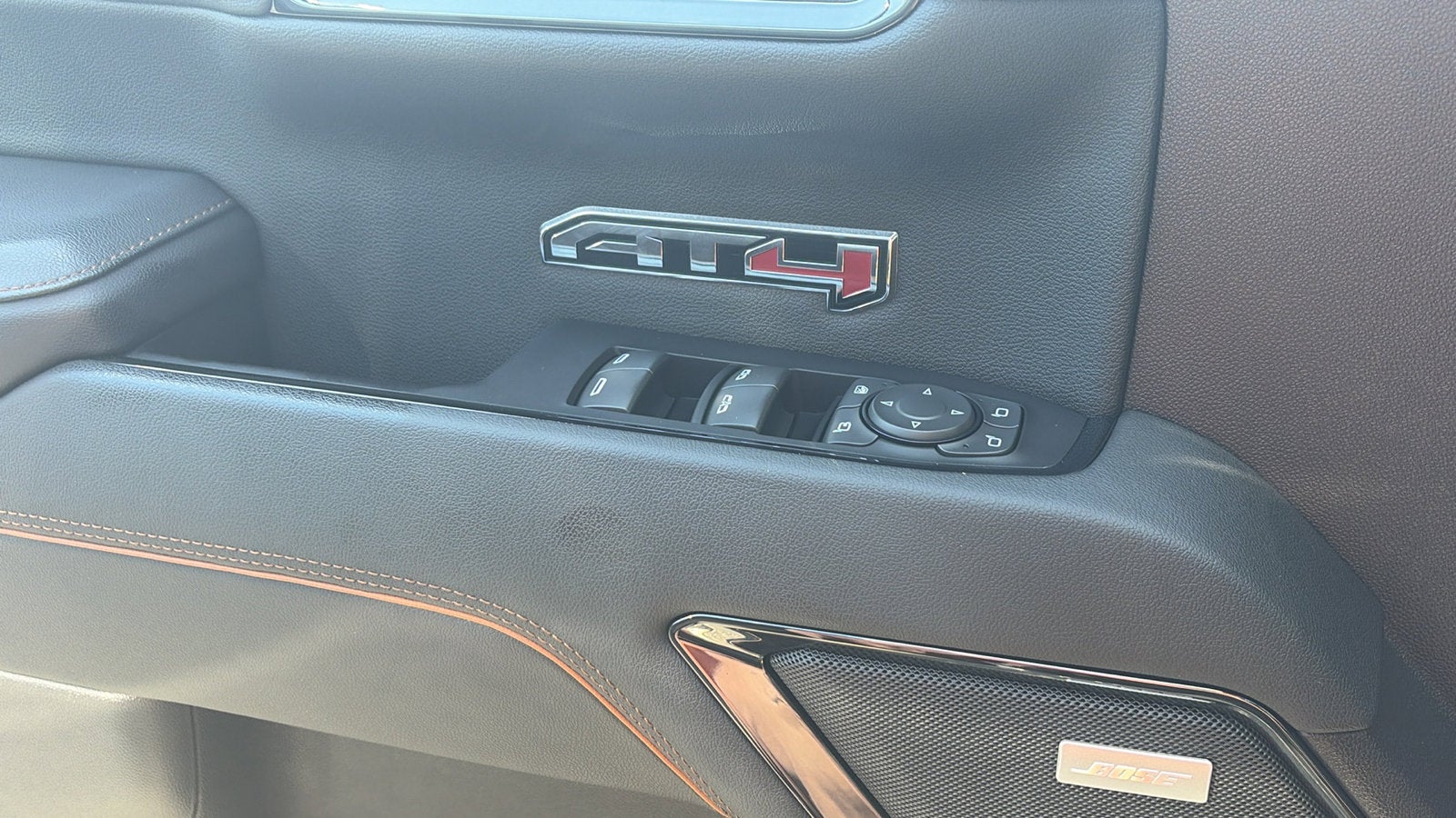 2023 GMC Sierra 1500 AT4