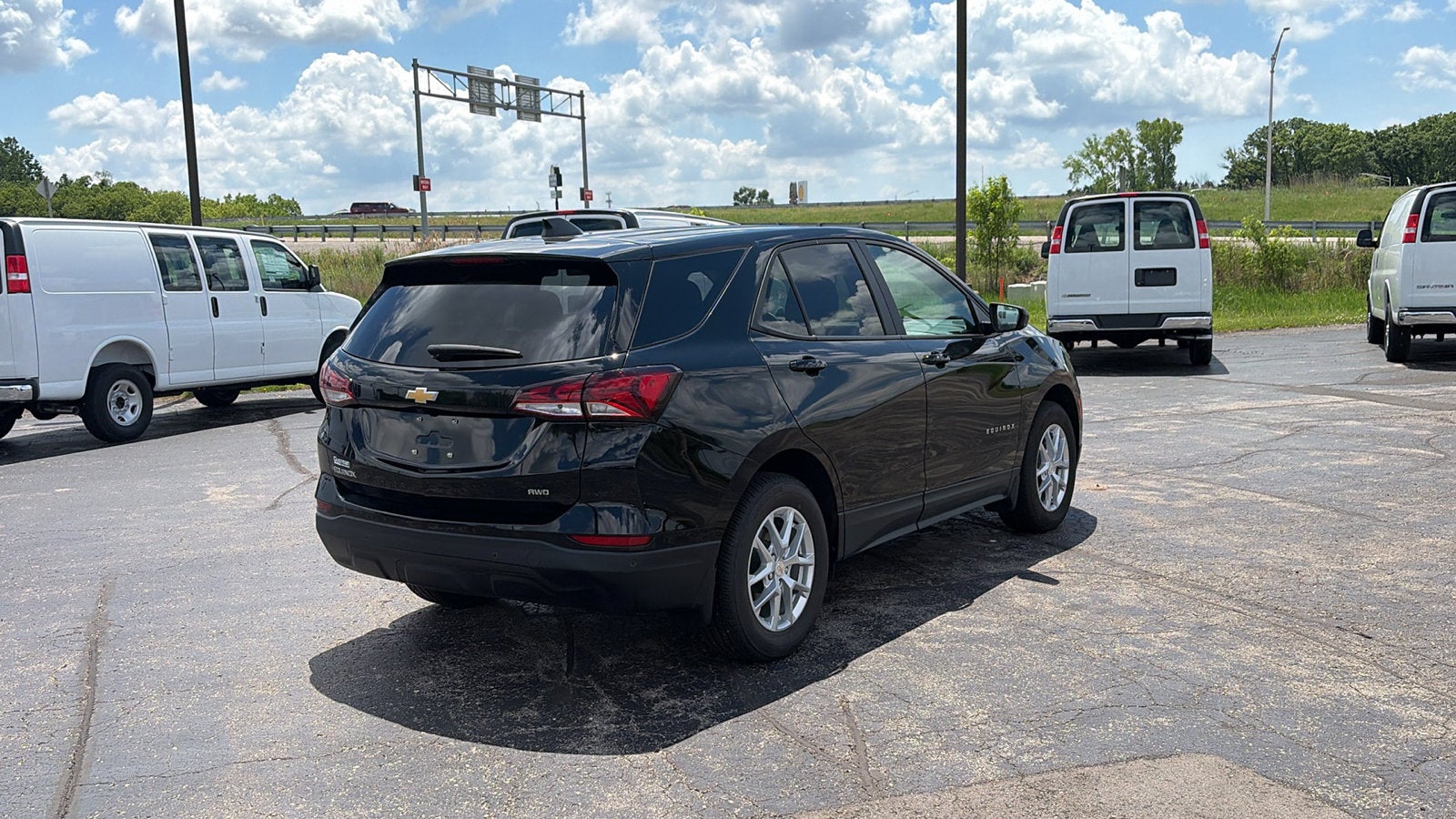 2023 Chevrolet Equinox LS