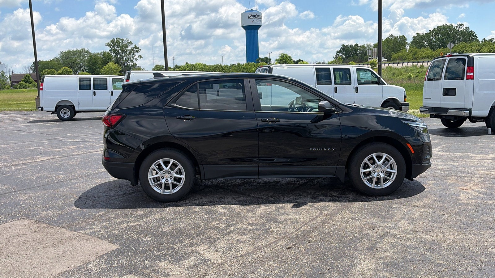 2023 Chevrolet Equinox LS
