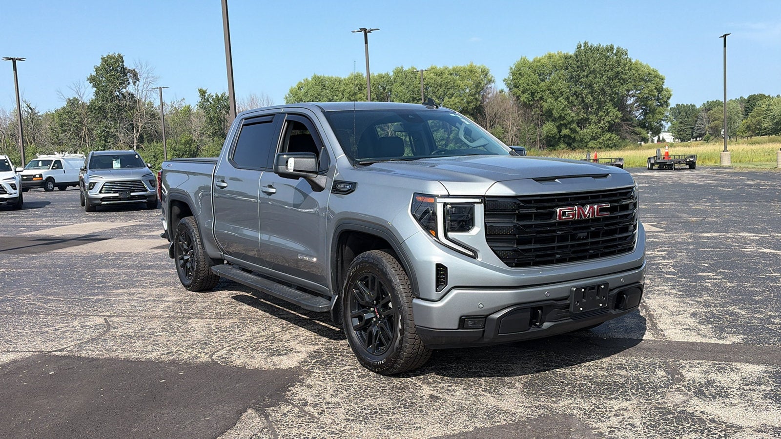 2025 GMC Sierra 1500 Elevation