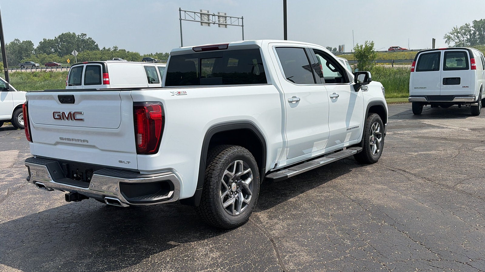2026 GMC Sierra 1500 SLT