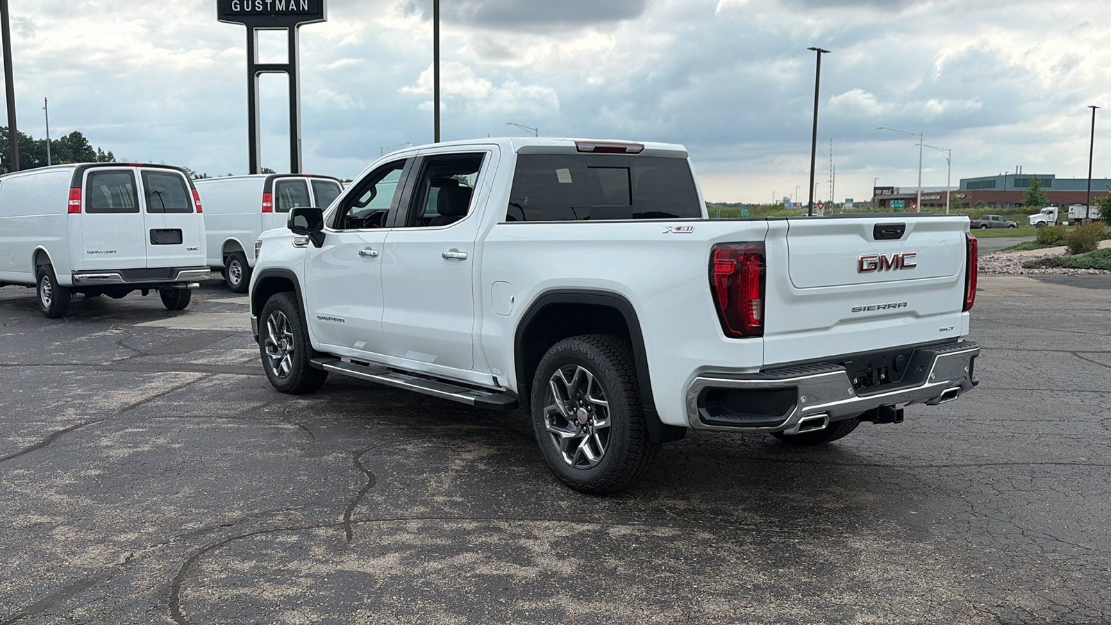 2026 GMC Sierra 1500 SLT
