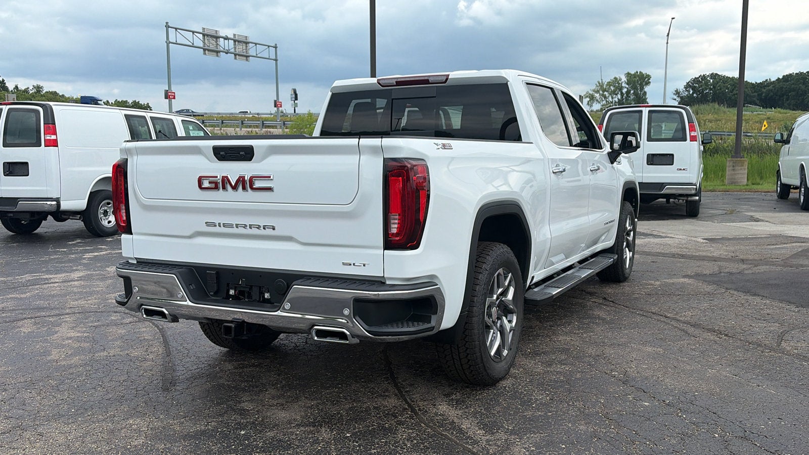 2026 GMC Sierra 1500 SLT