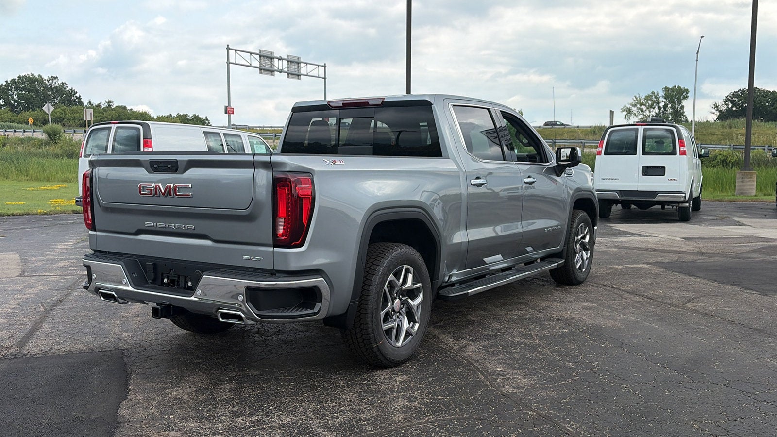 2026 GMC Sierra 1500 SLT