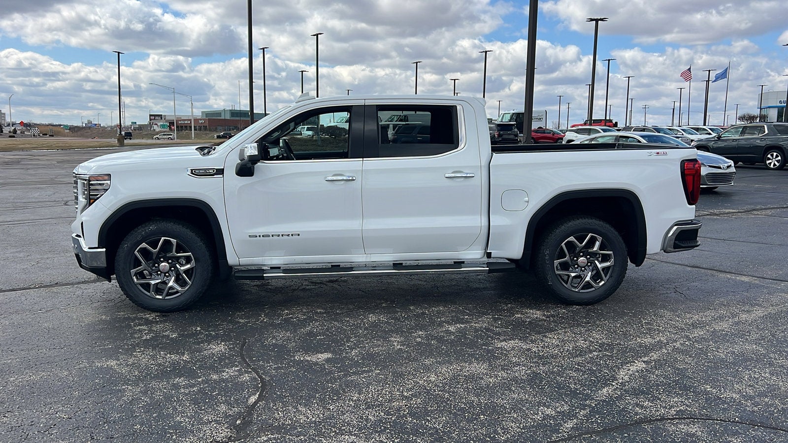2026 GMC Sierra 1500 SLT