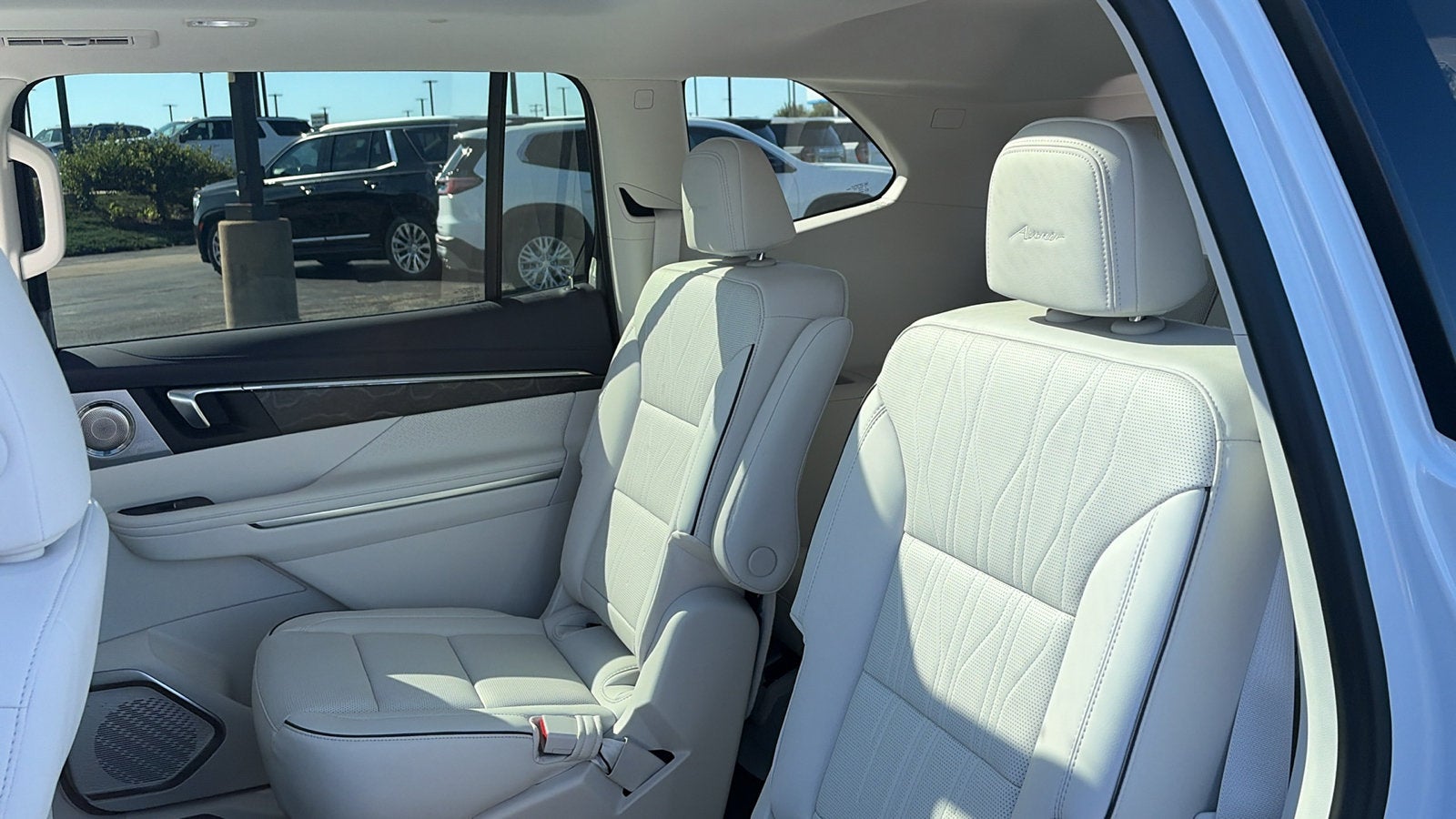 2027 Buick Enclave Avenir