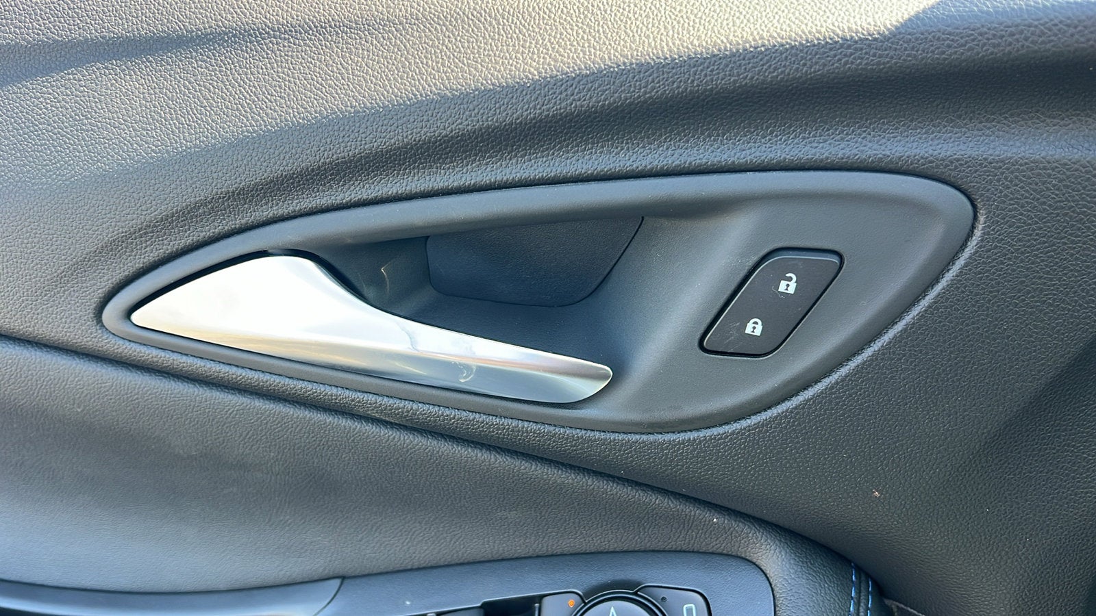 2026 Buick Encore GX Sport Touring - Photo 23